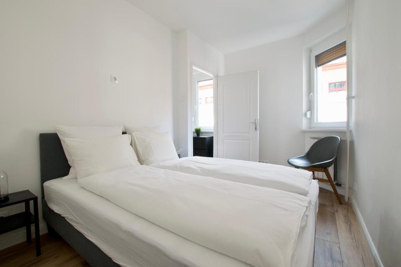Standard Apartment By Hi5 - Dessewffy 37 Suites Budapest Esterno foto