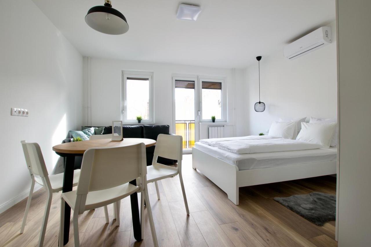 Standard Apartment By Hi5 - Dessewffy 37 Suites Budapest Esterno foto