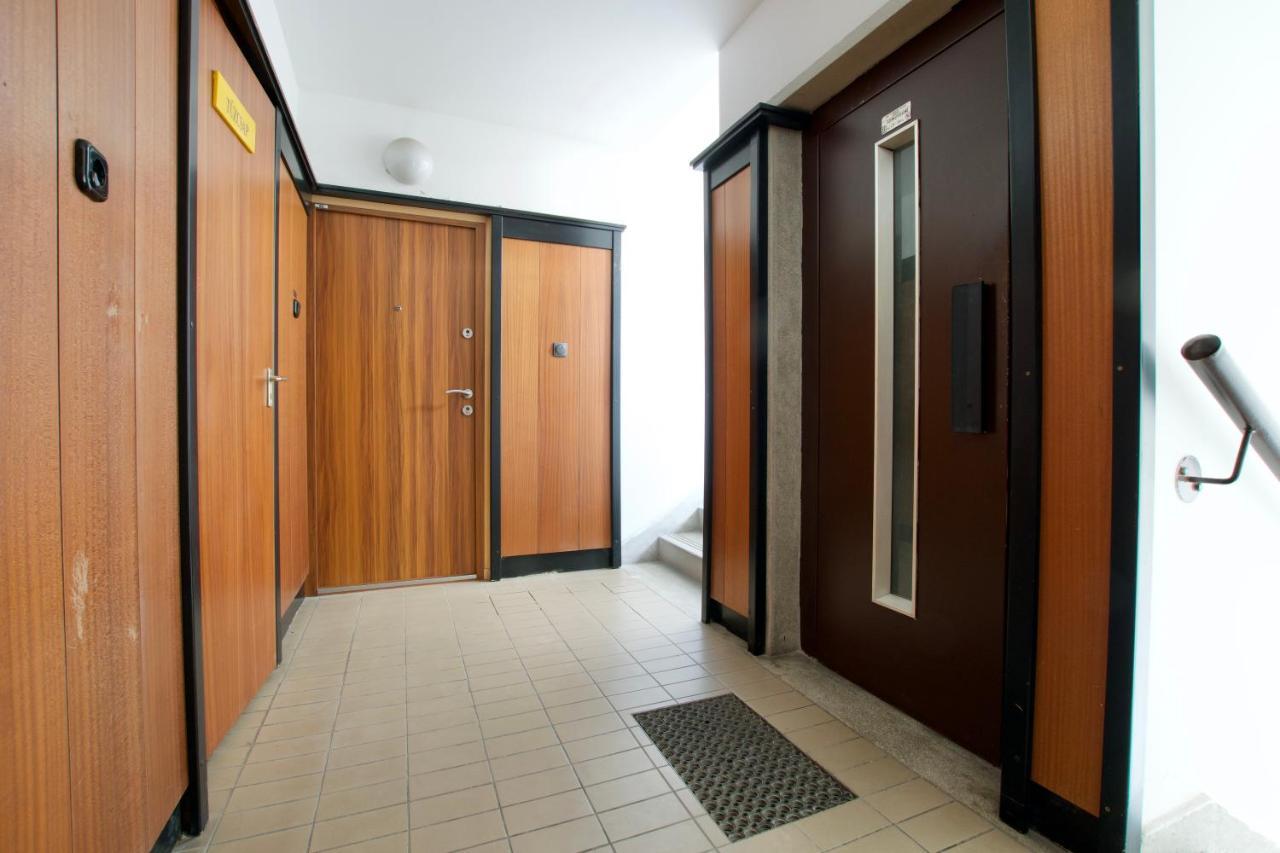 Standard Apartment By Hi5 - Dessewffy 37 Suites Budapest Esterno foto
